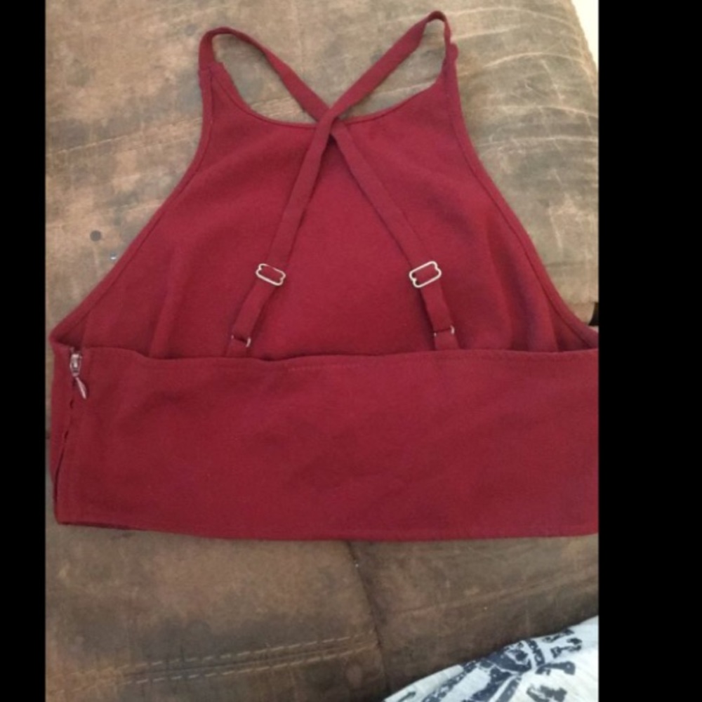 Croptops - Picture 2 of 6